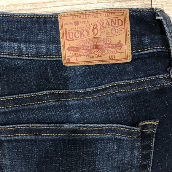 Lucky Brand Straight Leg Jeans - Picture 3 of 7